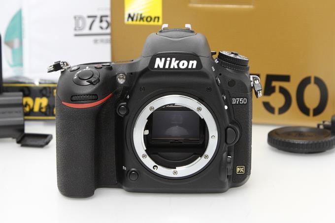 レビュー高評価の商品！ Nikon D750 ボディ ショット数5814