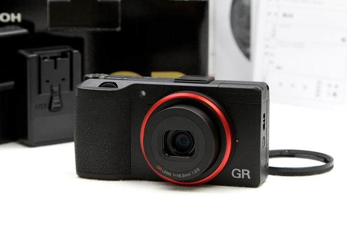 Gr Grオリジナルredリング付き K751 リコー コンパクトデジタルカメラ アールイー カメラ