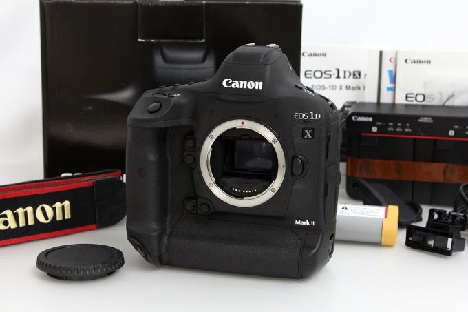 EOS-1D X Mark II ボディ シャッター回数4000回以下 K2195-2C4