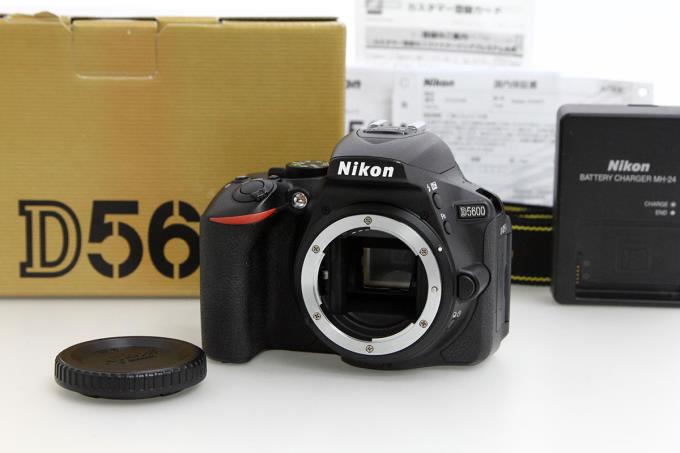 ショット数 466！ Nikon D5600 ボディ ブラック