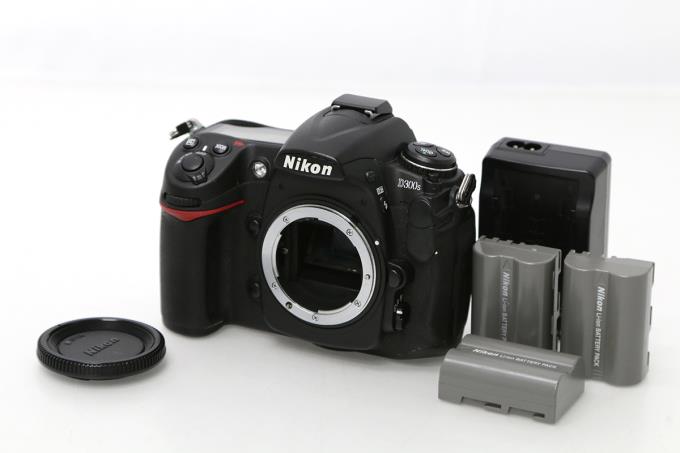 Nikon D300 バッテリー3個付き-