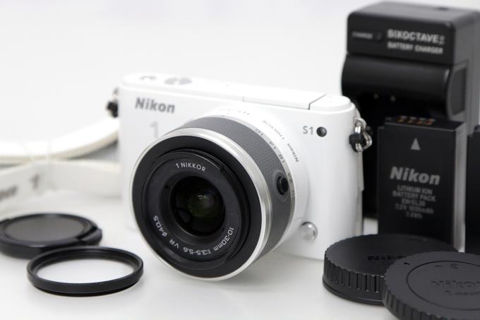 Nikon 1 S1 標準ズームレンズキット ホワイト シャッター回数 1600回以下 バッテリー3個付 S1889-2P2