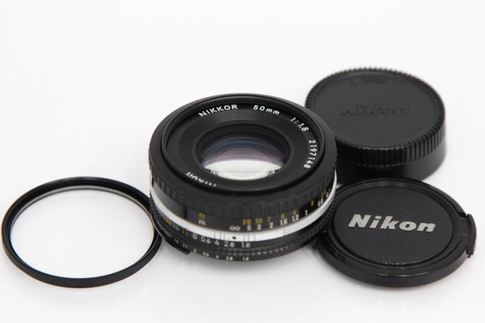 Nikon ニコン 50mm F1_8 Ai_S パンケーキ オールド レンズ