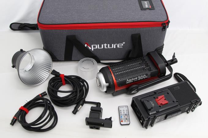 美品) Aputure LS C300d II LED ビデオライト-