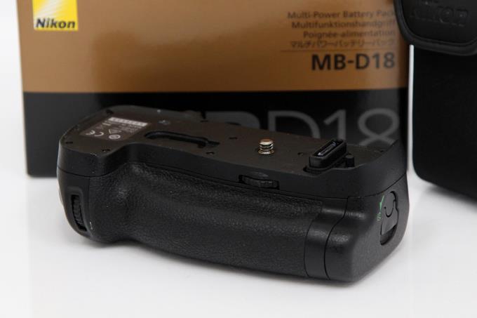 MB-D18 マルチパワーバッテリーパック E466-2D1B | ニコン | グリップ