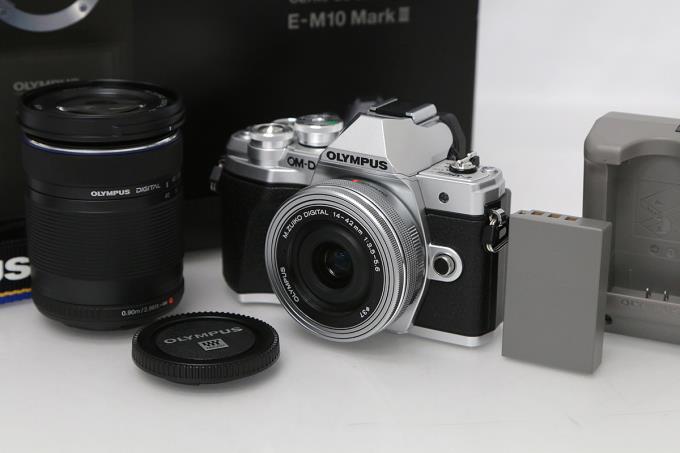 OM-D E-M10 Mark III EZダブルズームキット シルバー シャッター回数約 ...