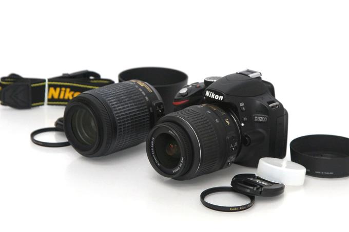 中古 美品 Nikon D3200 18-55mm / 55-200mm ブラック ダブル