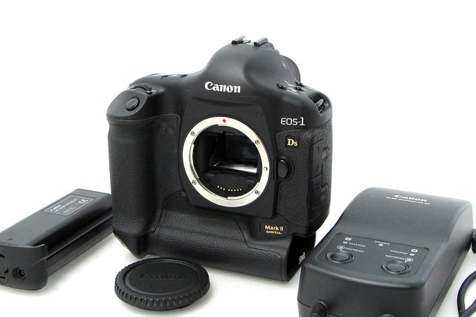 EOS-1Ds Mark II ボディ バッテリー欠品 DCK-E1 カプラーキット付