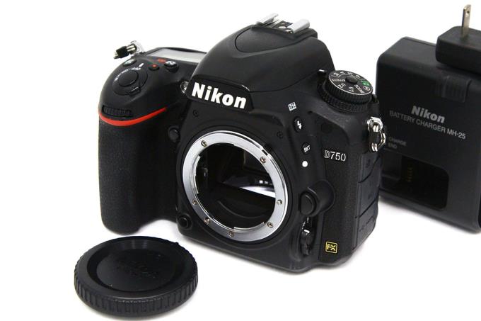 Nikon D750 ボディ 【品】 レリーズ回数少なめよろしくお願いします