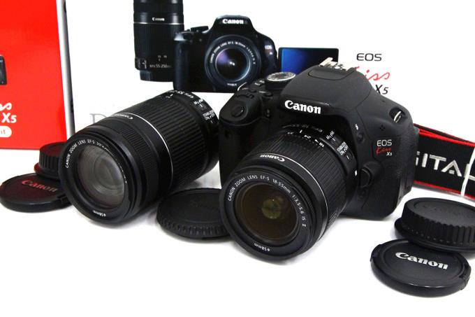 Canon EOS kiss x5　ダブルズームキット ショット数3,083回⭐︎その他出品情報