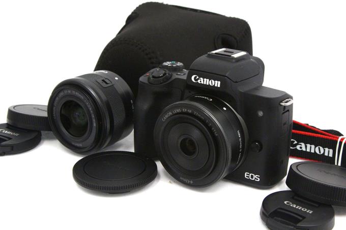 カメラ デジタルカメラ EOS Kiss M ダブルレンズキット 中古価格比較 - 価格.com