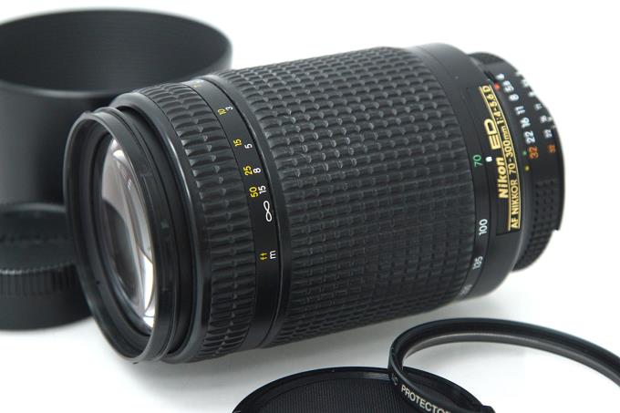 ニコン　Nikon ED AF NIKKOR 70-300mm F4-5.6 D