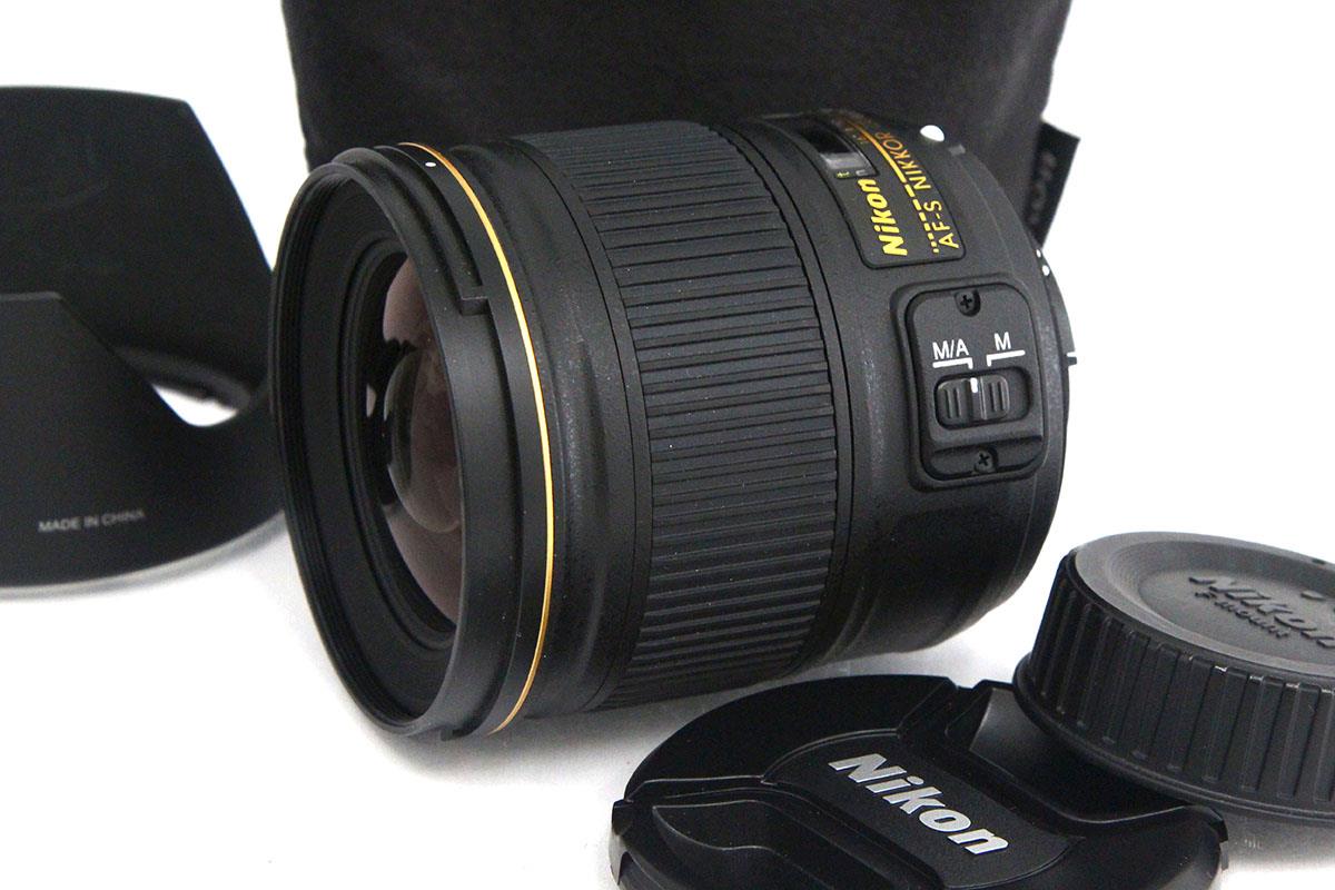 Nikon AF-S NIKKOR 28mm f/1.8G付き