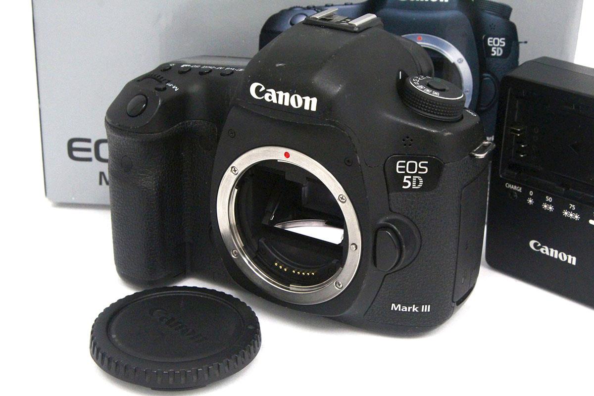 シャッター回数は4927回ですCanon EOS 5D MARKⅢ 解説本 ボディのみ