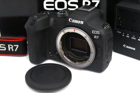 EOS R7 ボディ γA5078-2S2