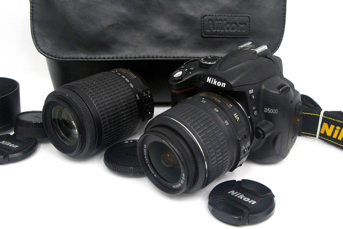 NIKON D5000ダブルズームキット - カメラ