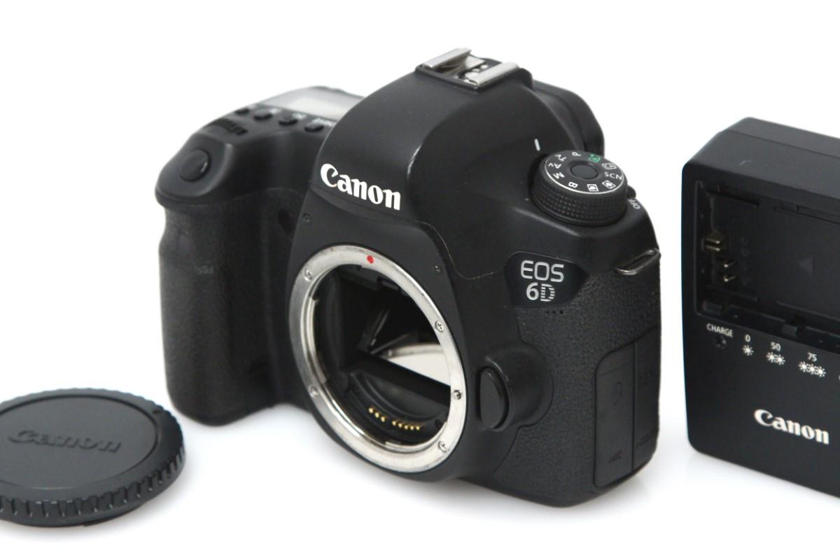 カメラ【Canon】EOS 6D ボディ キャノン