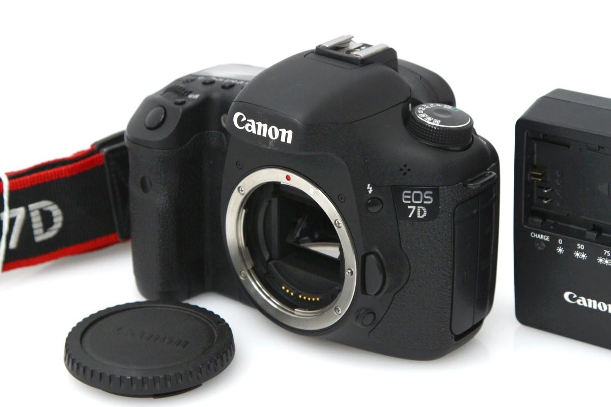 買い物サービス □現状品□ Canon EOS 7D ボディ【ショット数7,002回