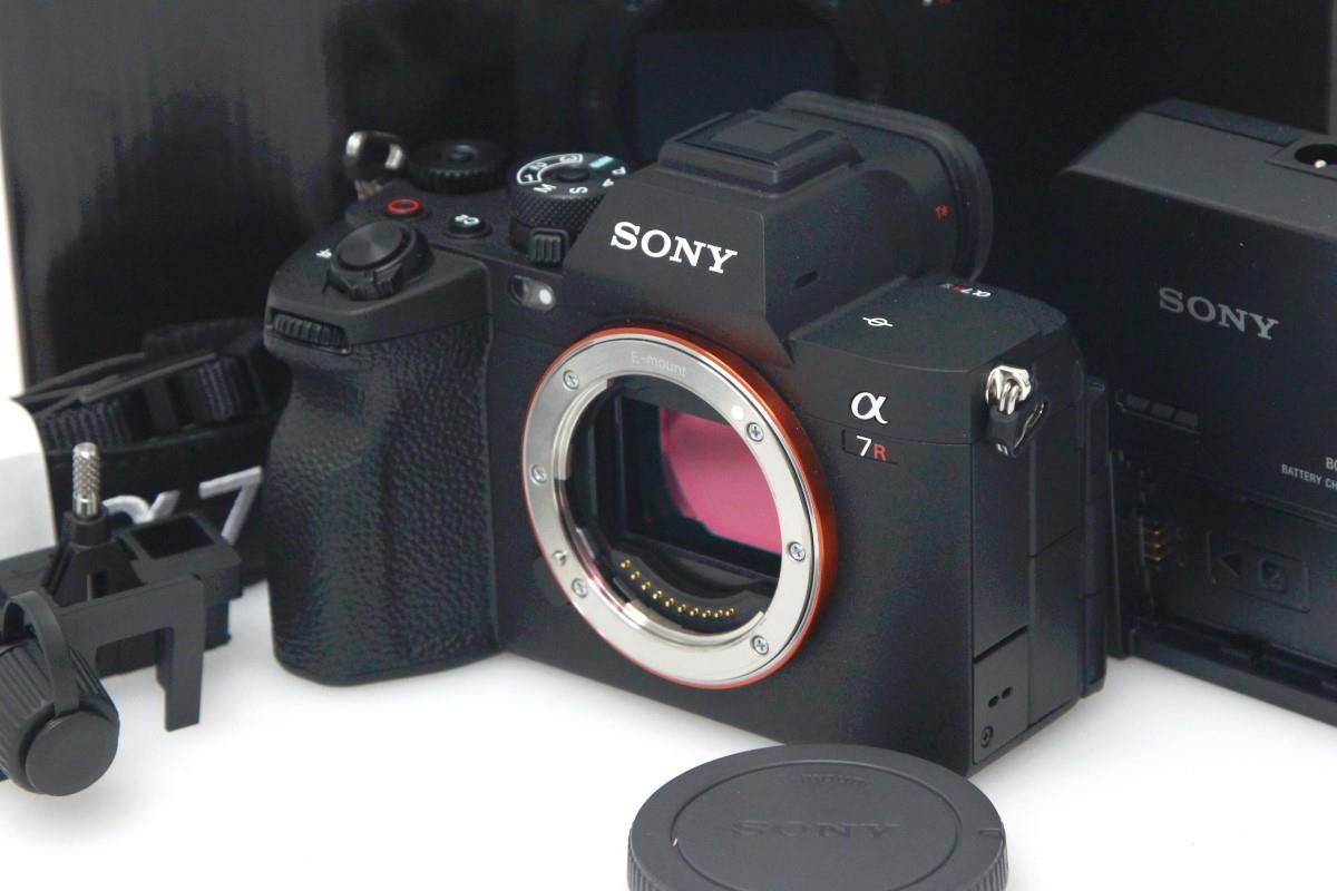 Sony α7 III ミラーレスカメラ 本体 バッテリー付き α7III ミラーレス