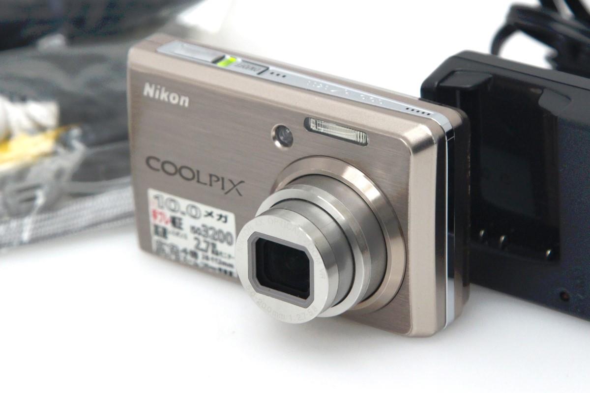 COOLPIX S600 チタンシルバー γT609-2Q1A | ニコン | コンパクト