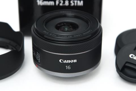 RF16mm F2.8 STM CA01-M2084-2A4