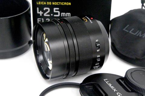 LEICA DG NOCTICRON 42.5mm/F1.2 ASPH./POWER O.I.S. H-NS043 CA01-A9516-2N4