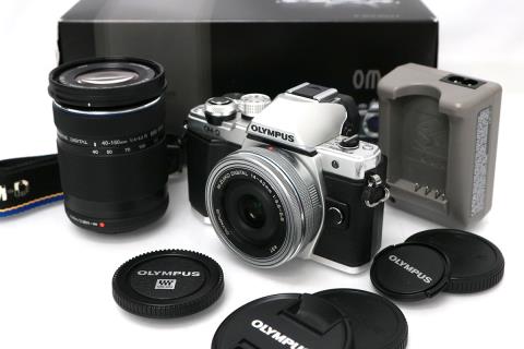 OM-D E-M10 Mark II EZダブルズームキット シルバー CA01-M2621-2S3