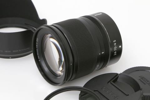 NIKKOR Z 24-70mm f/4 S CA01-C520-2M2A