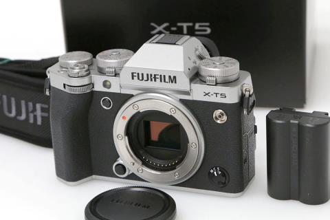 FUJIFILM X-T5 ボディ シルバー CA01-C498-2S4