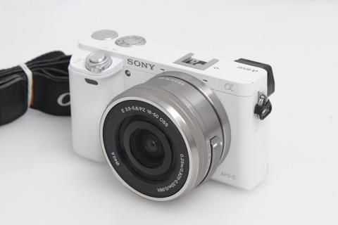 α6000 ILCE-6000L パワーズームレンズキット ホワイト CA01-A10467-3Y1A