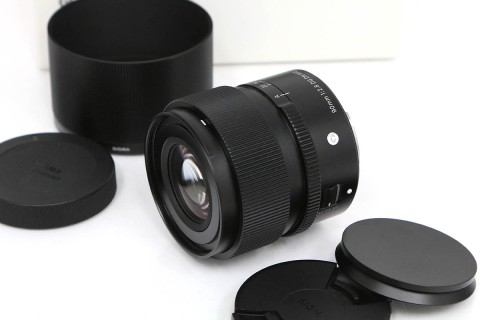 1 NIKKOR VR 70-300mm F4.5-5.6 三脚座(TR-N100 フィルター付き