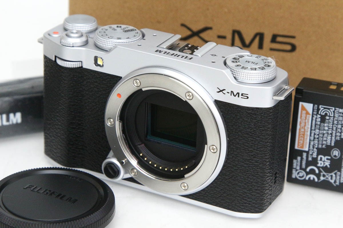 X-M5 ボディ シルバー CA01-R1769-2Q3 | 富士フイルム | ミラー