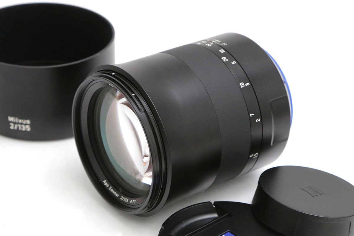 Milvus 2/135 ZE [LmEFp] CA01-B1976-2M7A