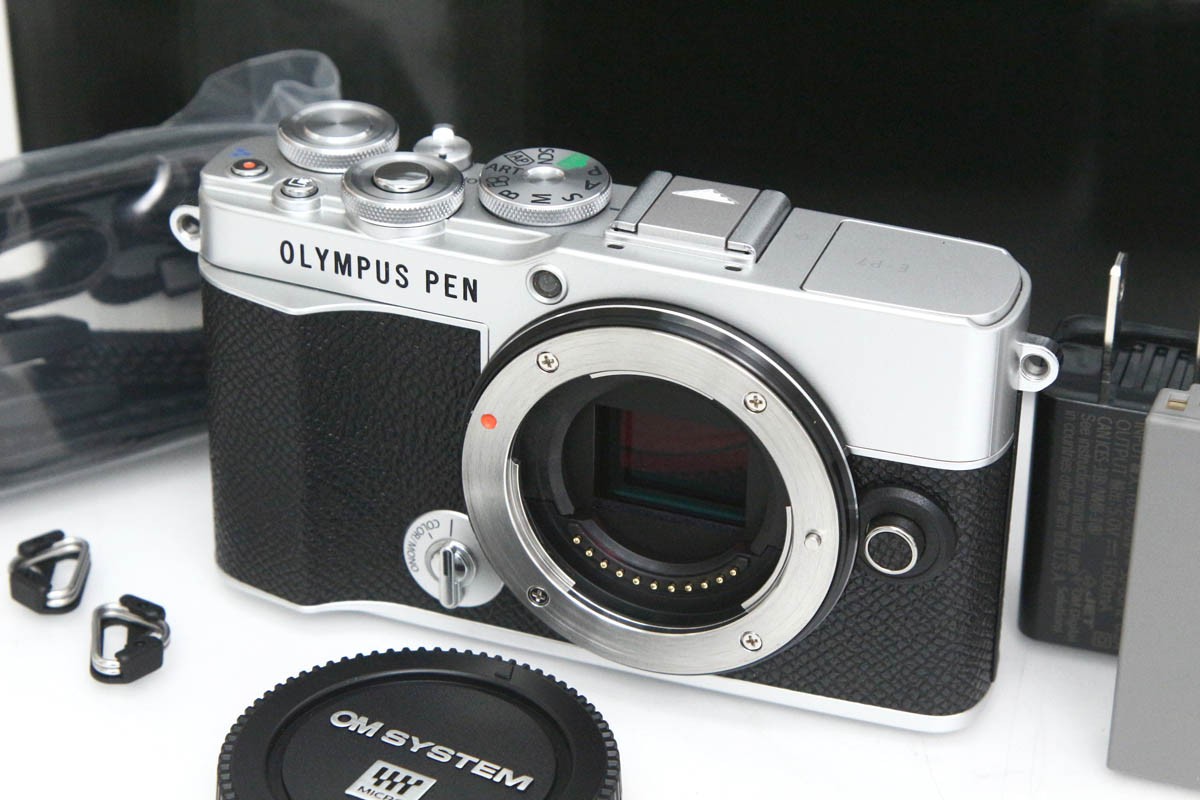 新品 オリンパス PEN E-P7 シルバー ボディ 1年保証 レンタル] OLYMPUS PEN E-P7 ボディ シルバー ミラーレス一眼