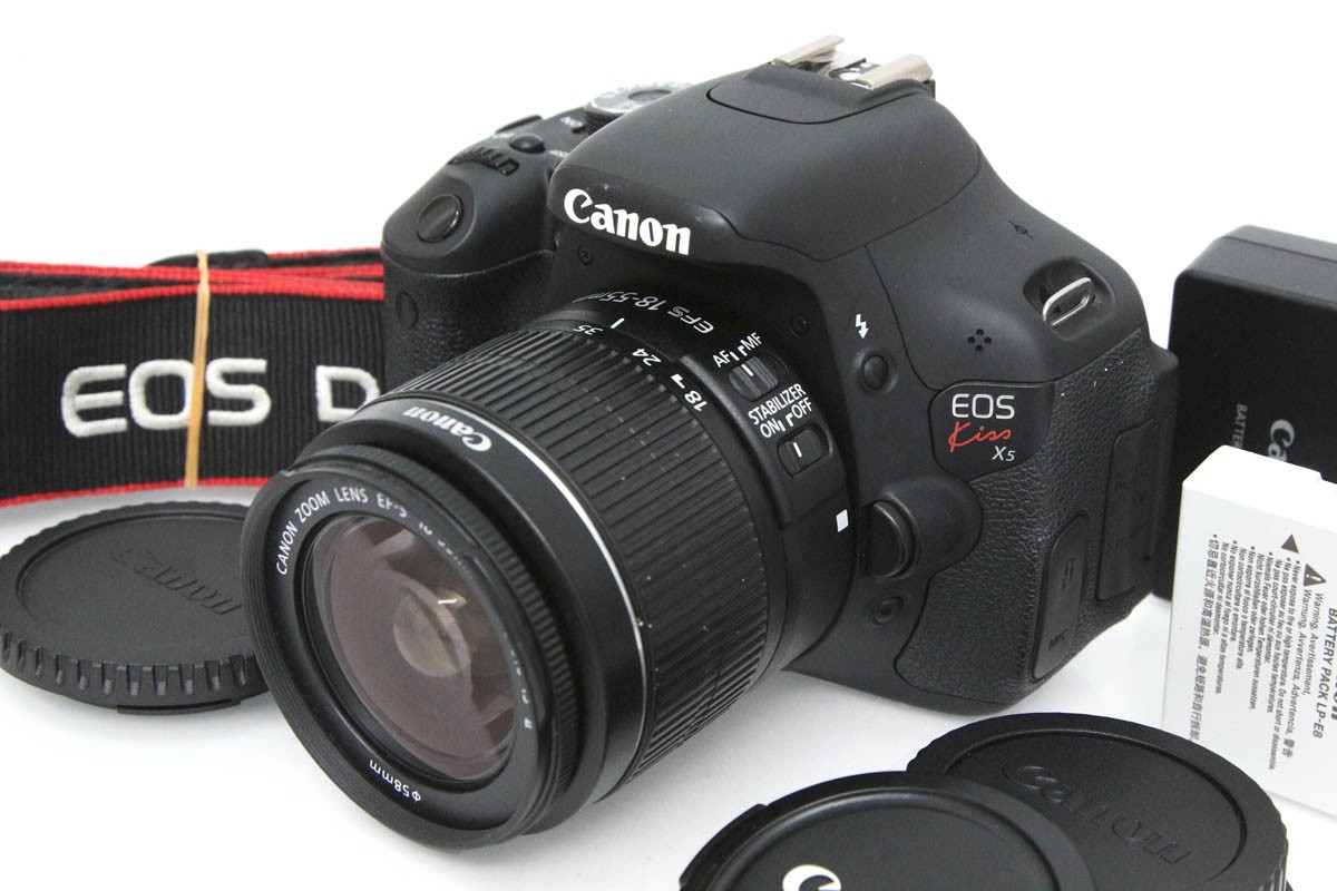Canon EOS デジタル一眼レフカメラ レンズ2本付き　ジャンク品 Canon EOS デジタル一眼レフカメラ レンズ2本付き ジャンク品