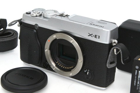 FUJIFILM X-E1 ボディ CA01-R2454-3Y2A