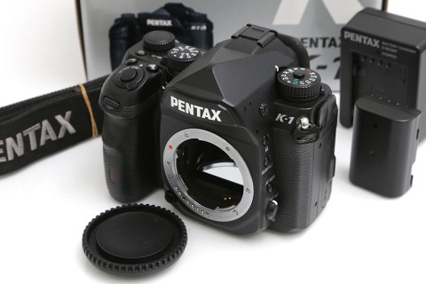 PENTAX K-1 ボディ（純正予備バッテリー付き・センサー清掃済み） CA01-B2620-2S5