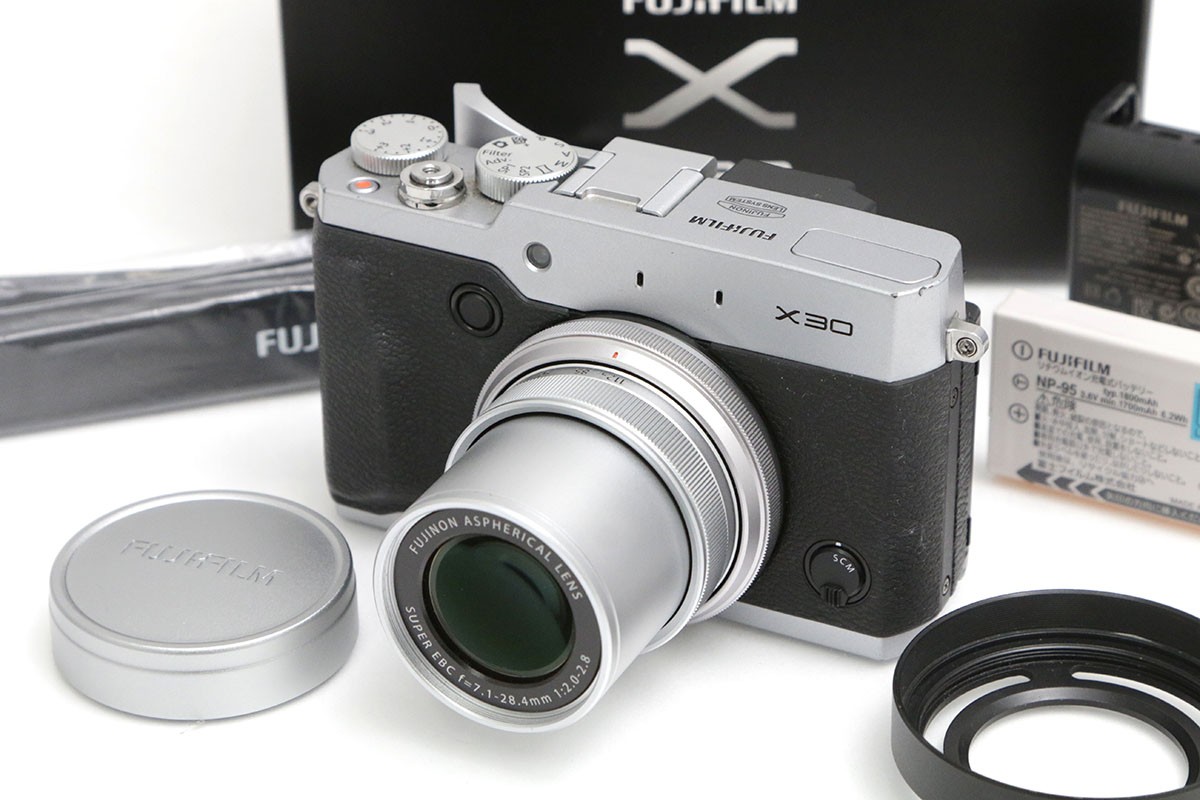 ❁大人気！❁美品❁FUJIFILM フジフィルム X30 コンデジ シルバー Amazon.co.jp: FUJIFILM デジタルカメラ X30 シルバー FX-X30 S