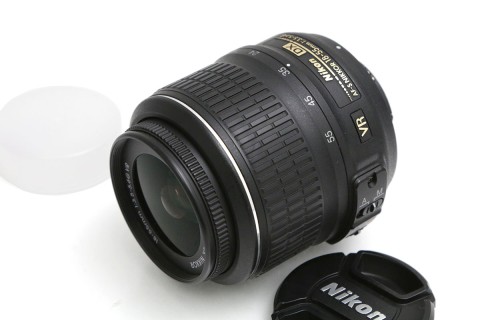 AF-S DX NIKKOR 18-55mm f/3.5-5.6G VR CA01-B2938-2R3A-ψ