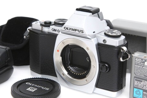 【激レア未使用品】OLYMPUS VG-140 シルバー デジカメ 激レア未使用品】OLYMPUS VG-140 シルバー デジカメ 激レア未使用品