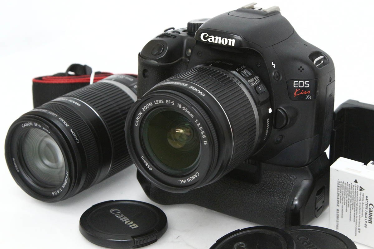 ■ 美品 ■ キャノン　Canon EOS Kiss X4 ダブルズームキット EOS キヤノン デジタル一眼 CANON Kiss X4 ダブルズームキット
