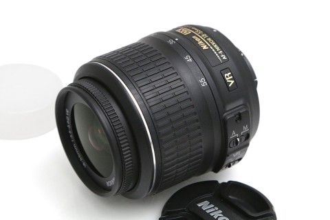 AF-S&nbsp;DX&nbsp;NIKKOR&nbsp;18-55mm&nbsp;f/3.5-5.6G&nbsp;VR&nbsp;CA01-B4144-3W1E