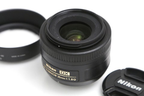 AF-S&nbsp;DX&nbsp;NIKKOR&nbsp;35mm&nbsp;f/1.8G&nbsp;CA01-B4114-3W1C