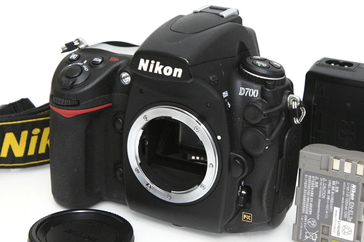 Nikon D700 デジタル一眼レフカメラ　中古美品 D700 ボディ 中古価格比較 - 価格.com