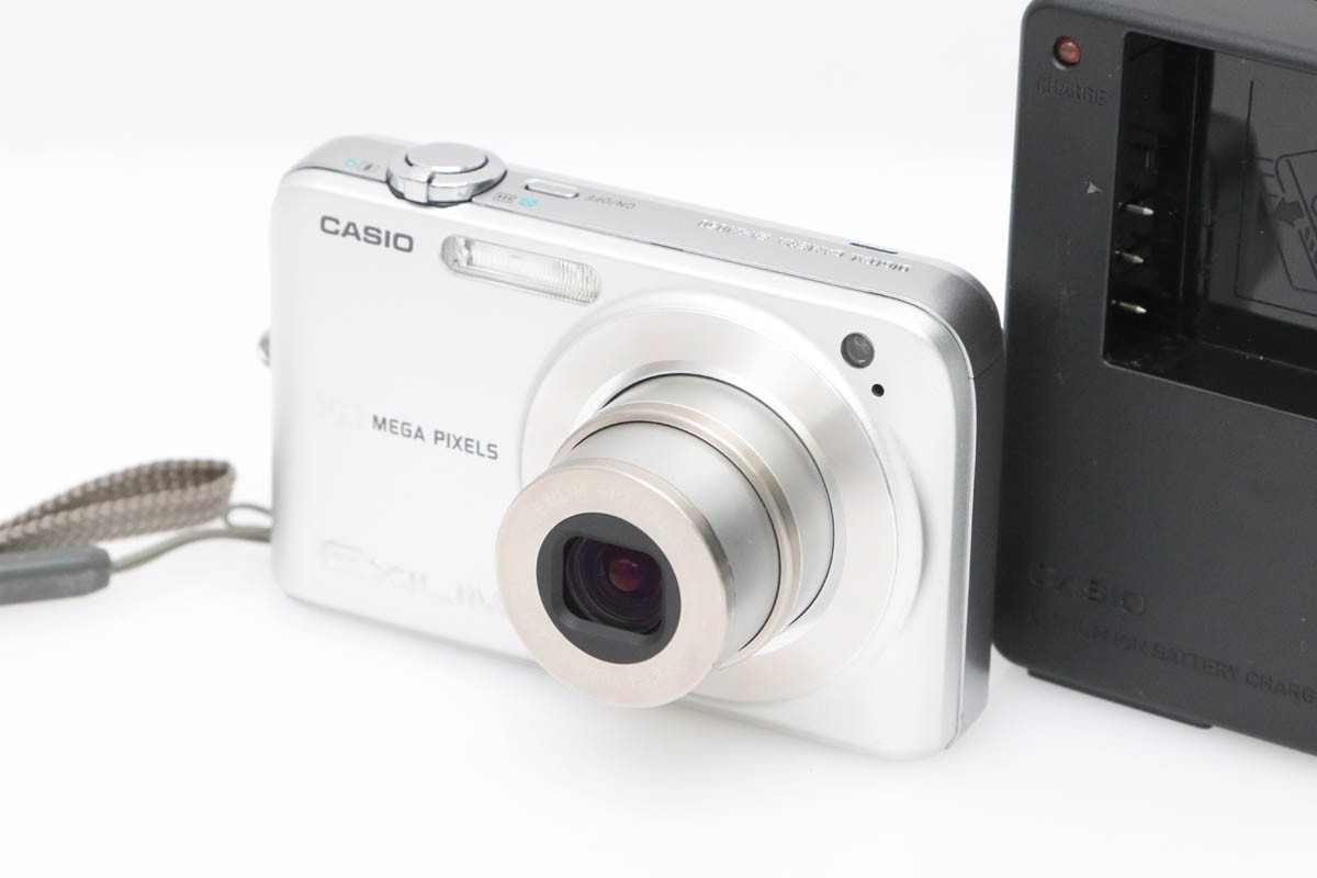 EXILIM ZOOM EX-Z1050 CA01-D269-2Q2A