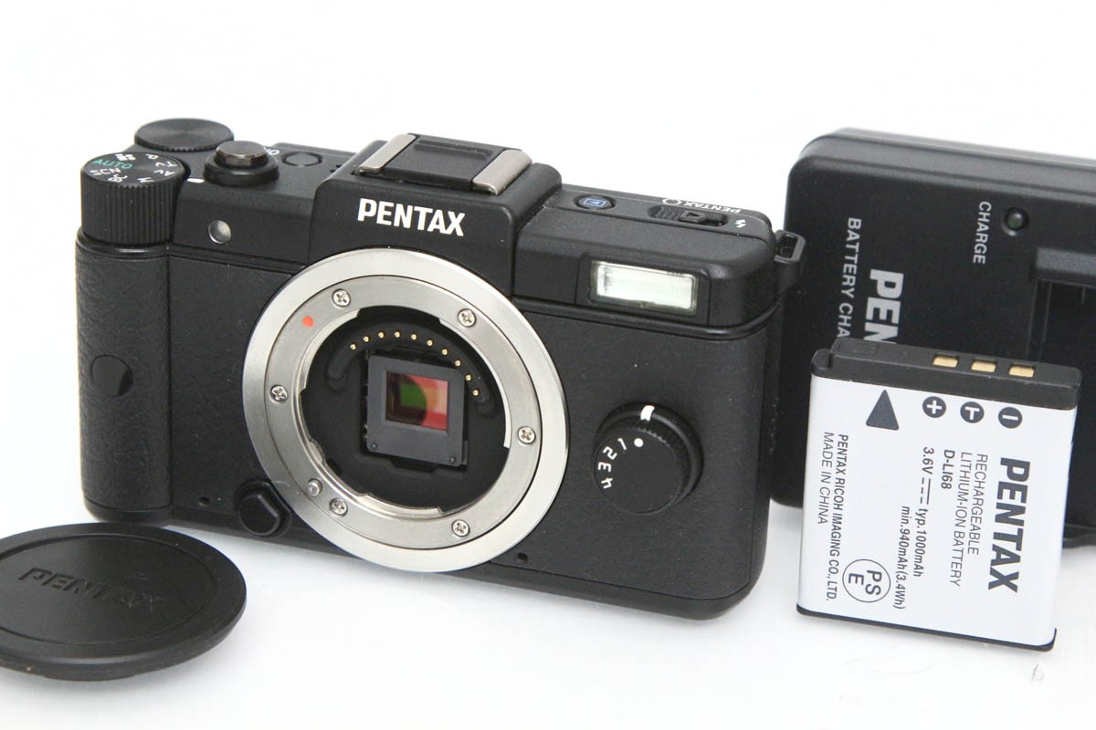 PENTAX Q �{�f�B�u���b�N CA01-R4591-3Y2C