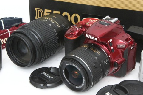D5500&nbsp;ダブルズームキット&nbsp;[レッド]&nbsp;CA01-R4574-2Q5