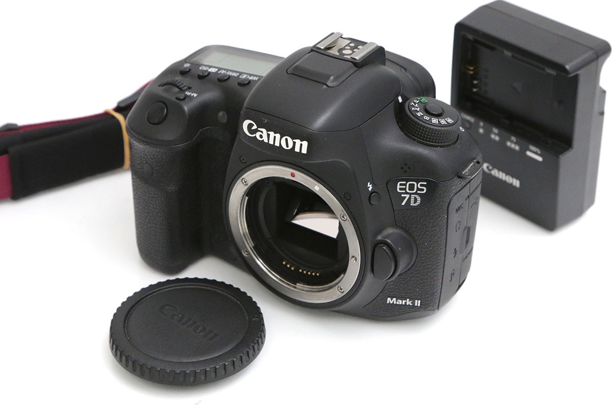 EOS 7D Mark II ボディ(センサー清掃済) CA01-B4910-2P1B