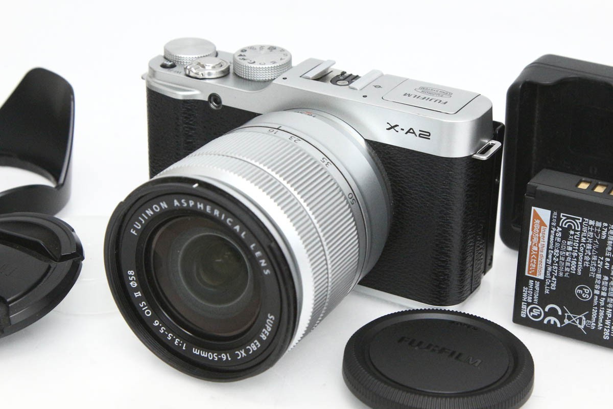 FUJIFILM X-A2 レンズキット [シルバー]（センサー清掃済み） CA01