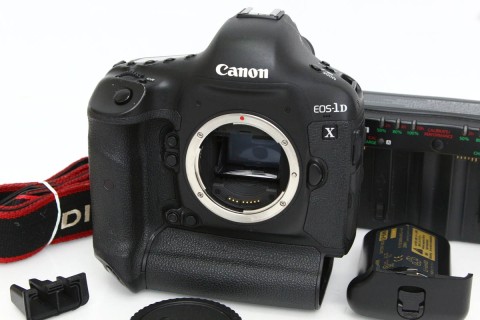 EOS-1D X ボディ(センサー清掃済み) CA01-R6724-2K2